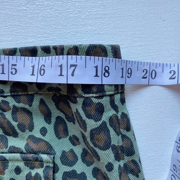 Umgee Green Cheetah Button Down Mini Skirt - Picture 8 of 10